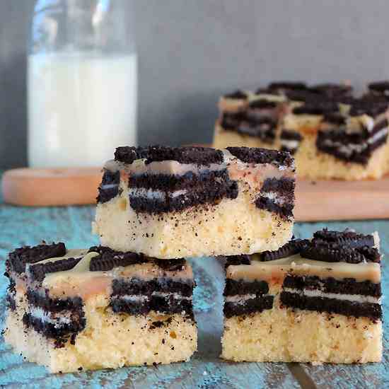 White Chocolate Brownies With Oreos