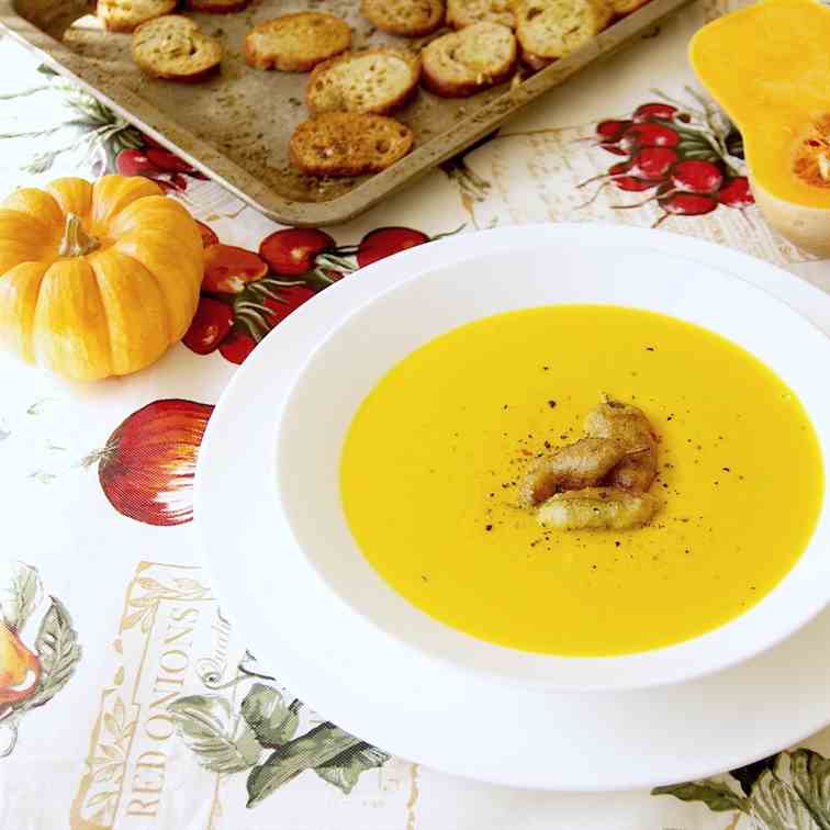 Butternut squash soup with fried sage