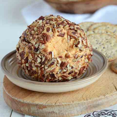 Cheddar Cheese Ball Appetizer
