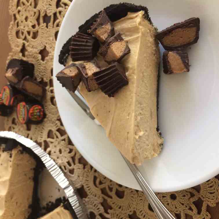 Frozen Peanut Butter Cup Pie