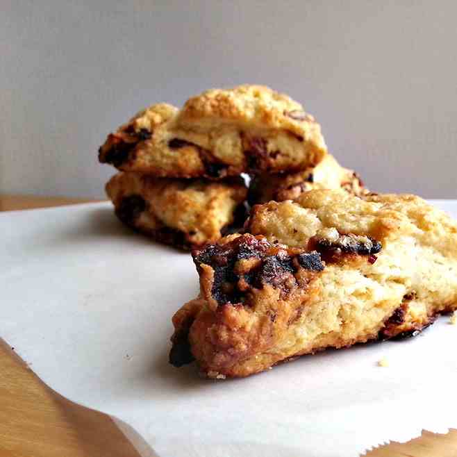 Maple bacon scones