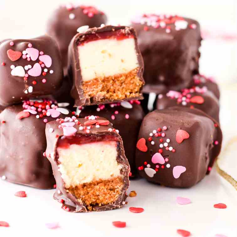 Chocolate Strawberry Cheesecake Bites 