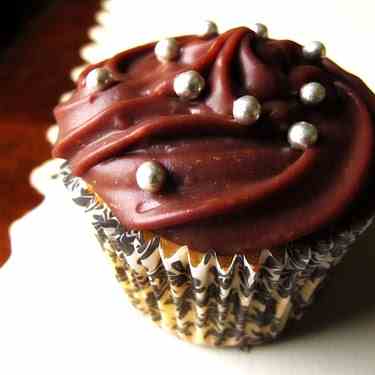 Chocolate Peanut Butter Cupcakes