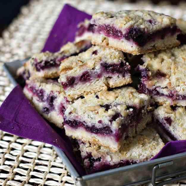 Berry Crumble Bars