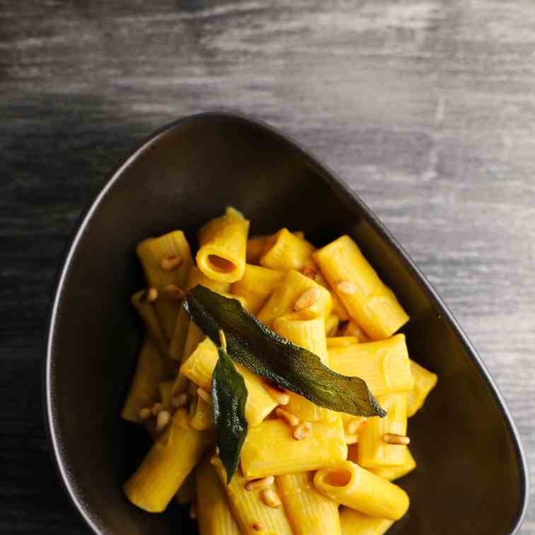 Rigatoni with Vegan Butternut Sage Cream 