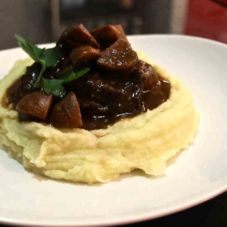 Braised Beef Cheek with Mushrooms