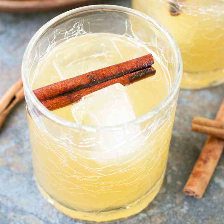 Cinnamon Whiskey Sour