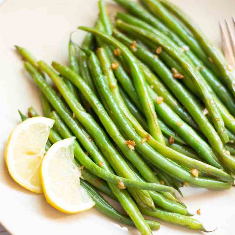 Green Beans with Garlic - Lemon