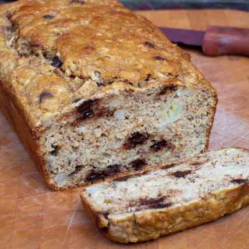 Banana bread with chocolate chips