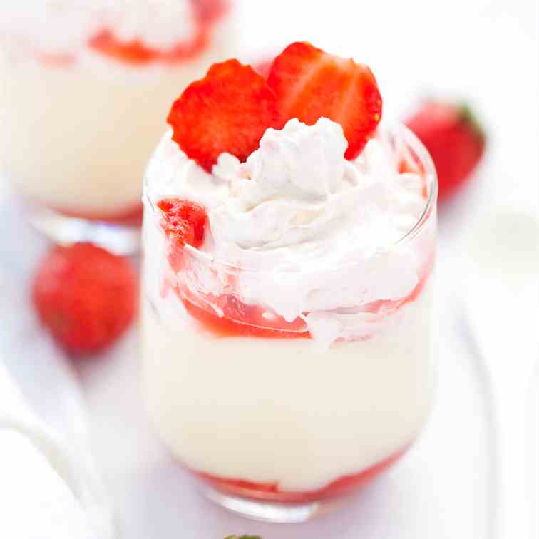 Strawberry fool