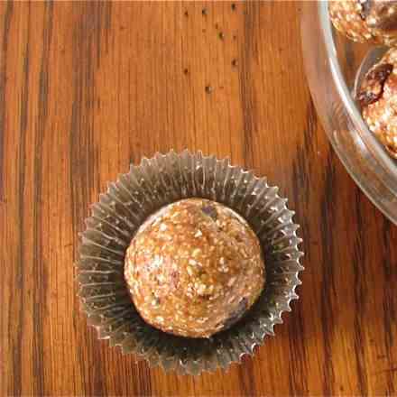 Oatmeal Raisin Cookie Dough "Truffles"