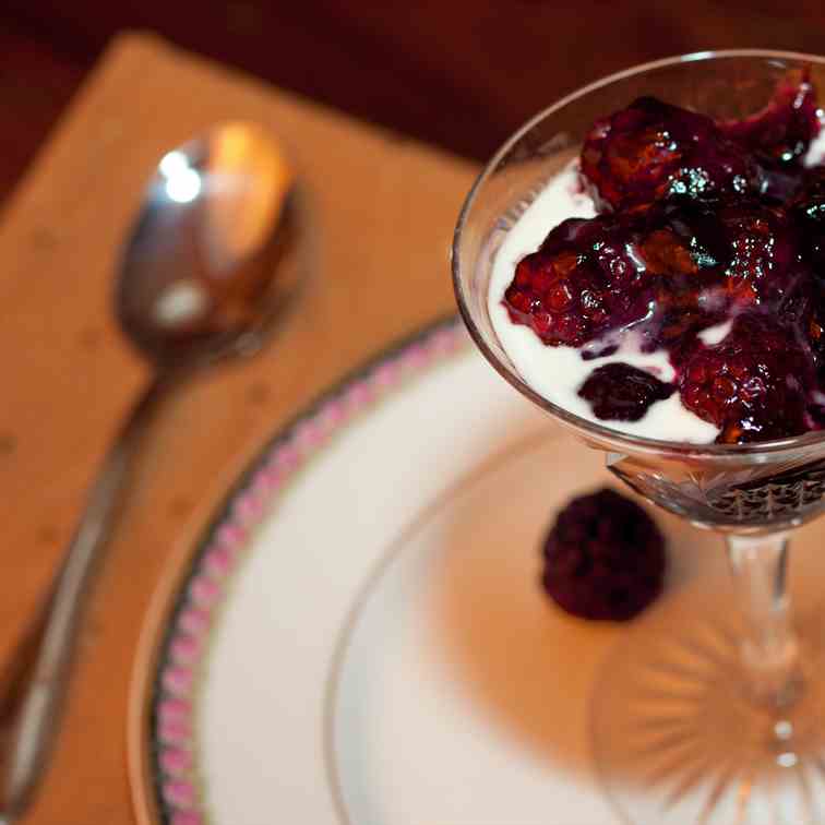 Stewed Blackberries with Cream