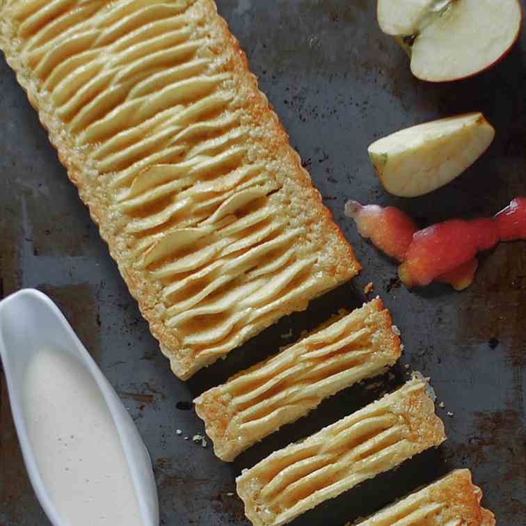 Apple frangipane tart