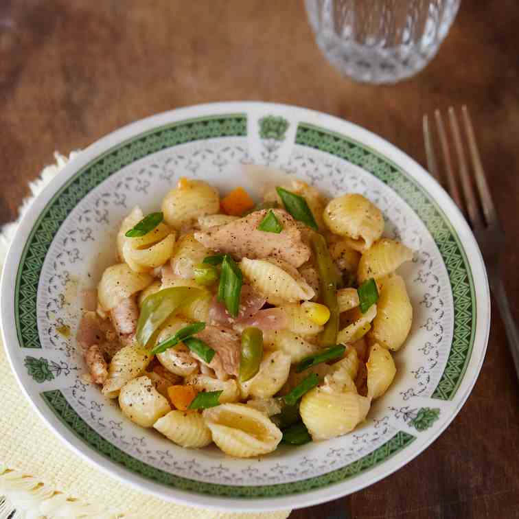 Chinese Pasta- A Hot - Sour Quick Fix