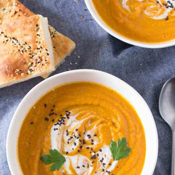 Curried carrot and lentil soup