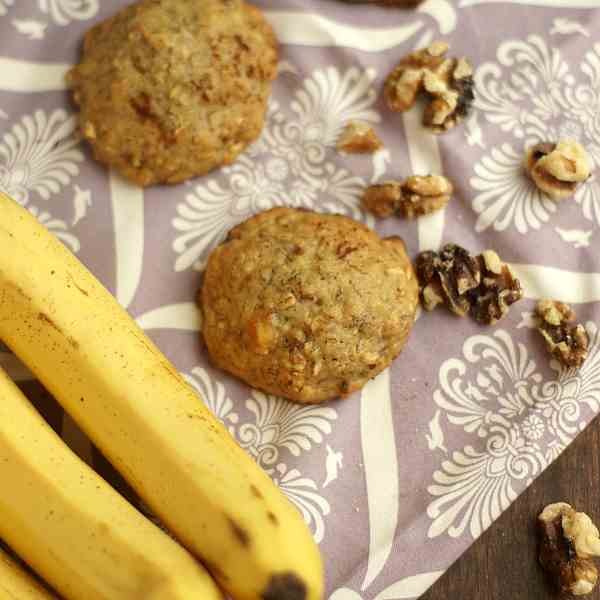 Banana Walnut Cookies