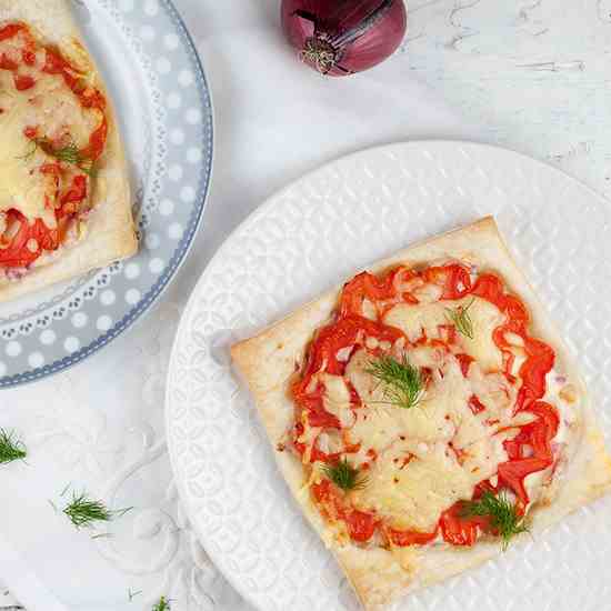 Coeur de boeuf tomato tartlets