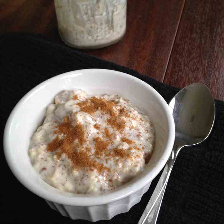 3 Ingredient Vanilla Overnight Oatmeal