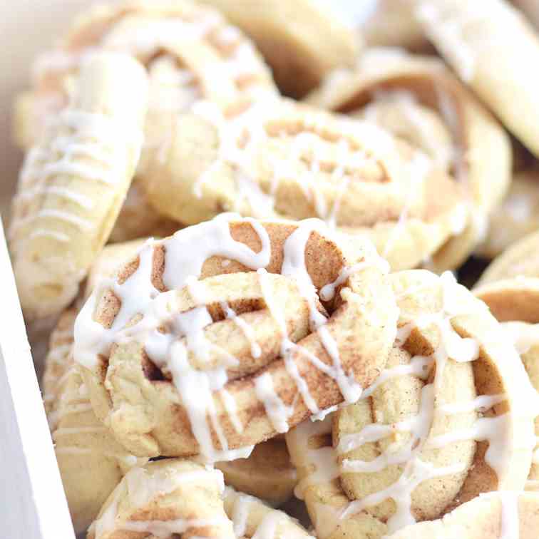 Cinnamon Roll Cookies 