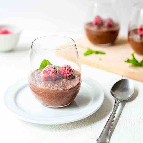 Chocolate chia pudding