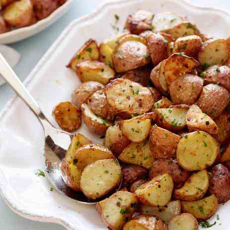 Garlic Roasted Potatoes