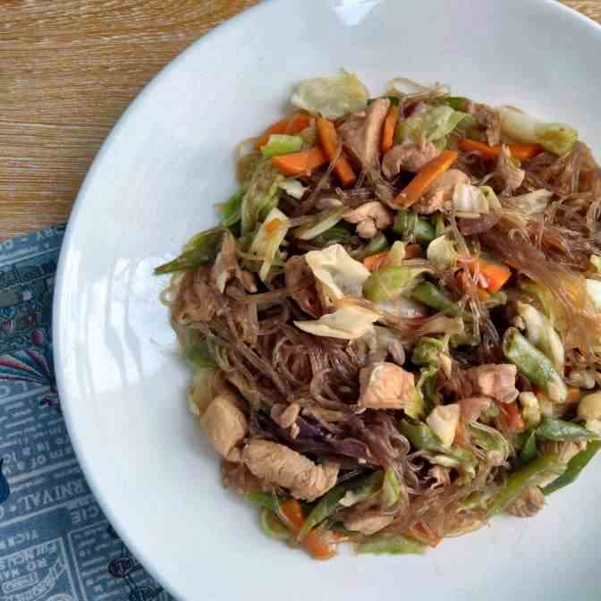 Pancit Sotanghon Guisado