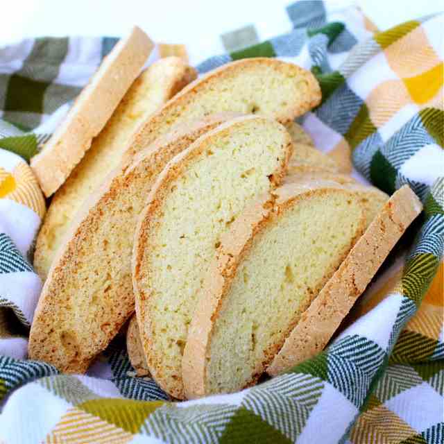 Lemon Limoncello Biscotti