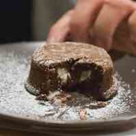 molten chocolate peppermint cake