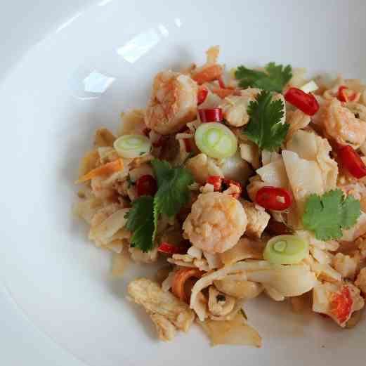 Chicken and Shrimp Pad Thai