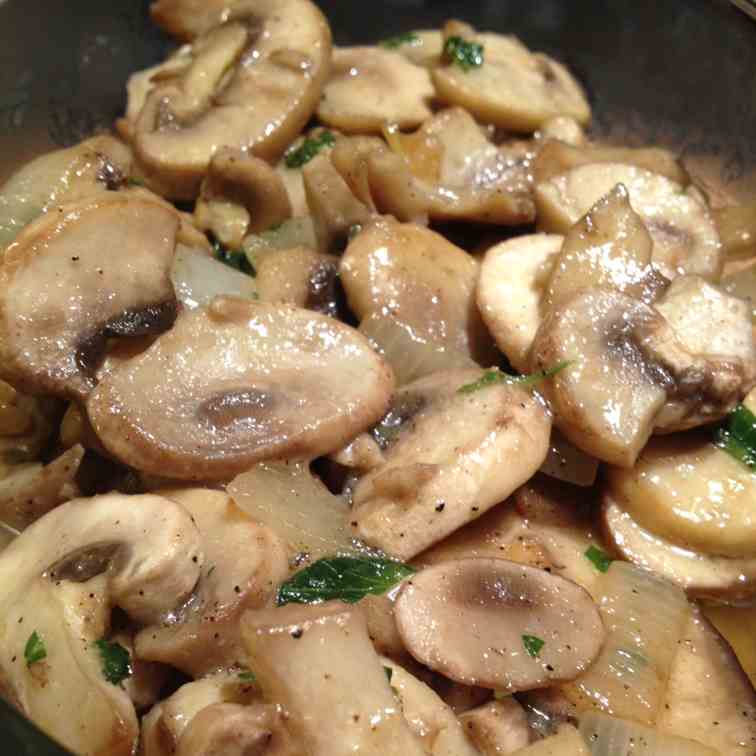 Mushrooms Sauteed with Garlic