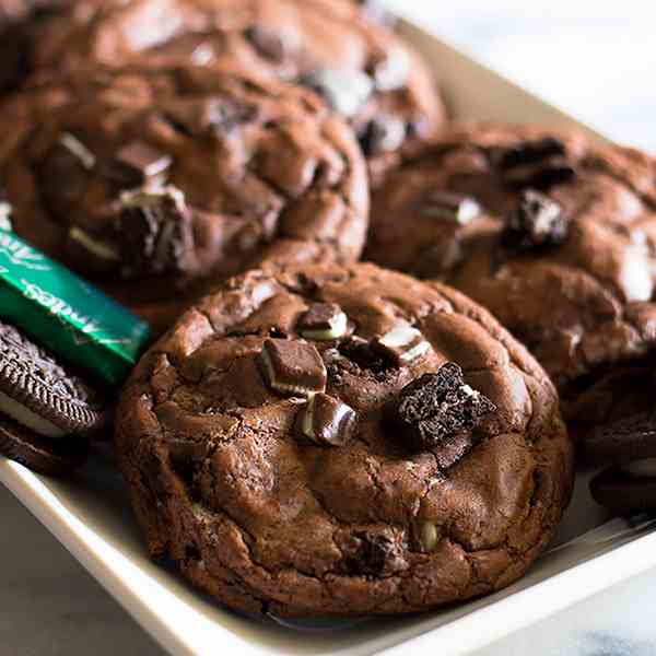 Small-batch Chocolate Cookies With Oreos a