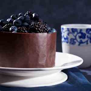 Chocolate cake with blueberries