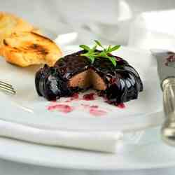 Goose liver in red wine jelly