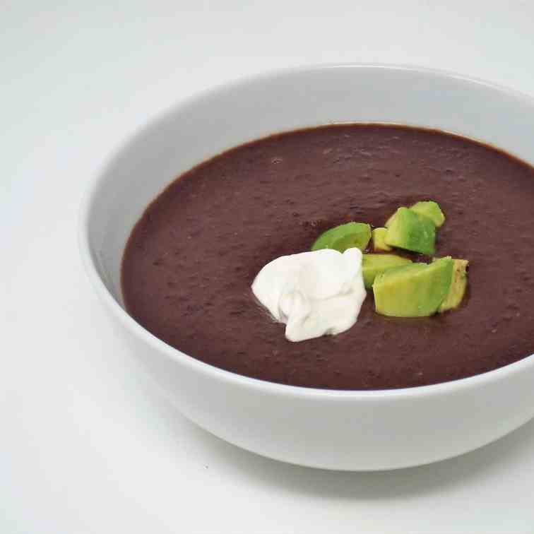 Slow Cooker Black Bean Soup