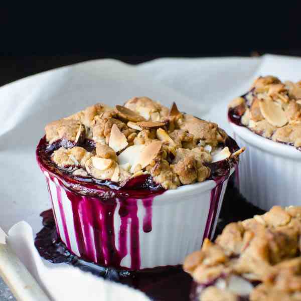 Blueberry Lemon Almond Crisp