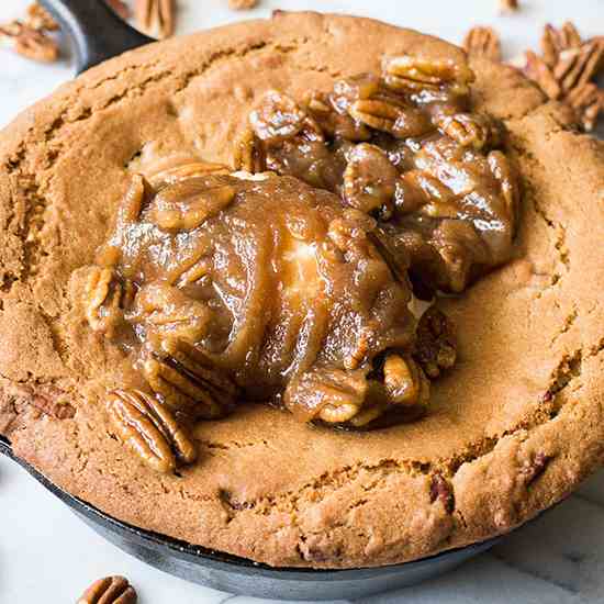 Butter Pecan Skillet Cookie