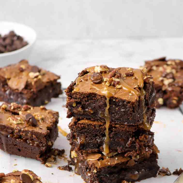 Homemade Chocolate Turtle Brownies