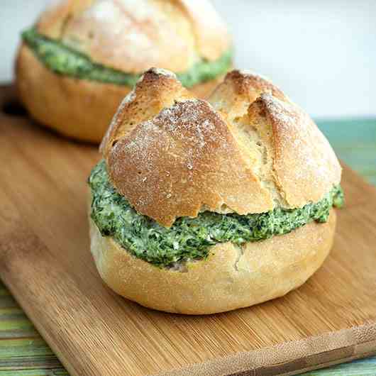 Creamy Spinach Dip in Mini Cob