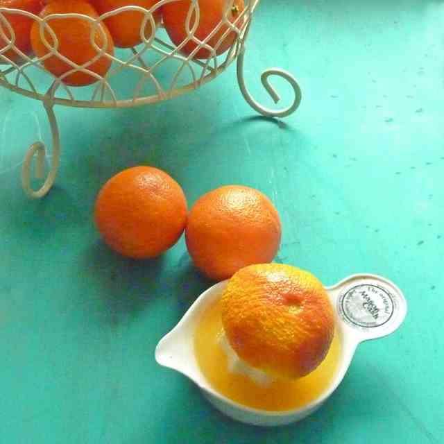 Juicing Clementines