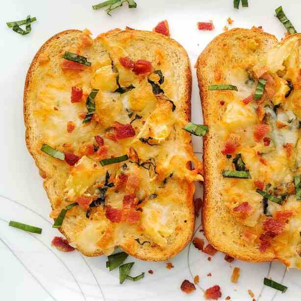 Roasted Garlic and Basil Toast