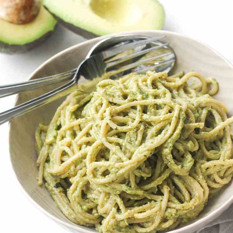 Creamy Avocado Basil Pesto Spaghetti