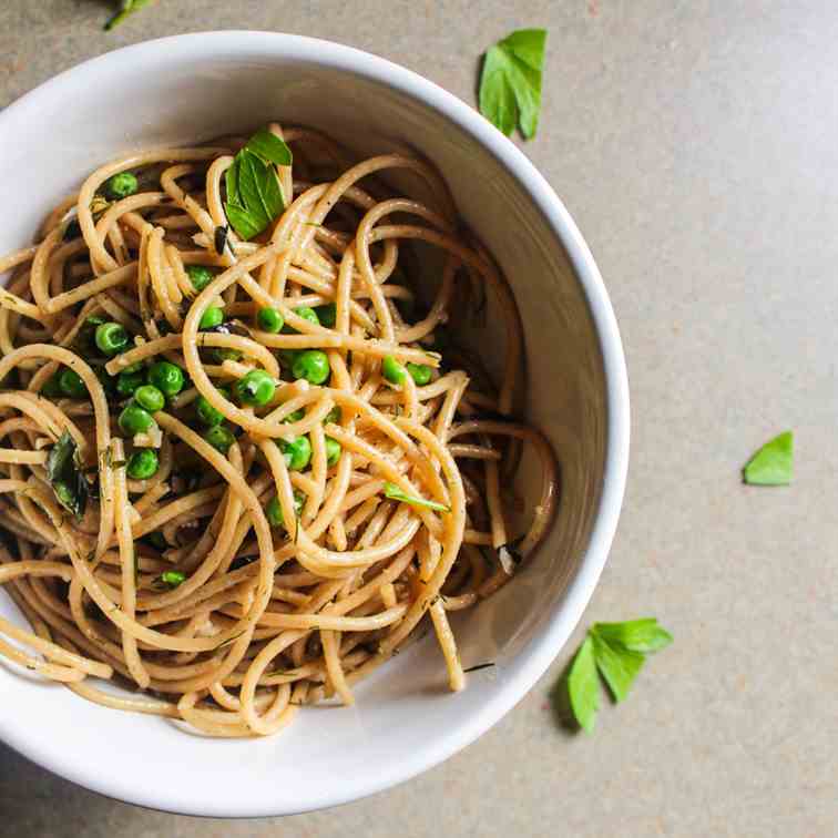 Light Summer Pasta with Fresh Herbs 