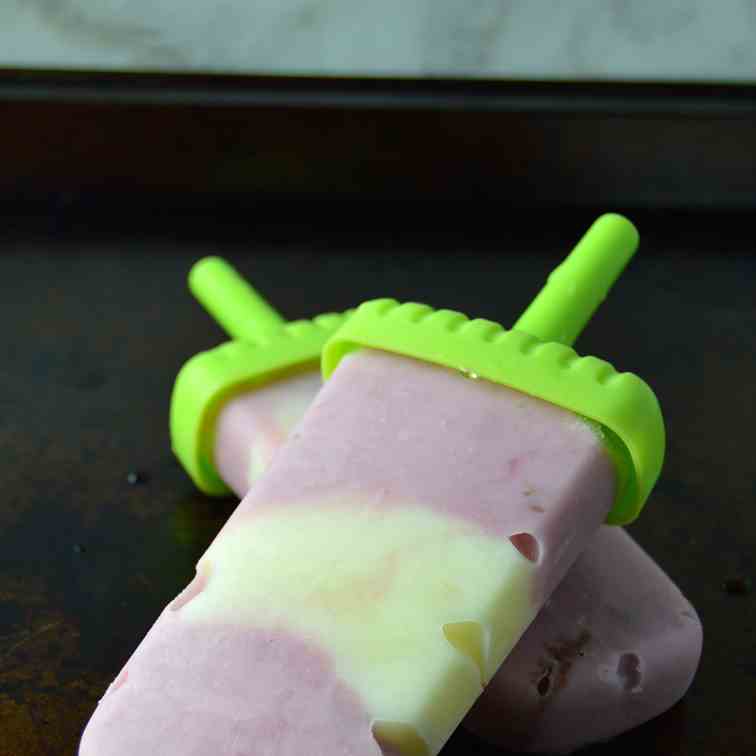 Easy Yogurt Popsicles