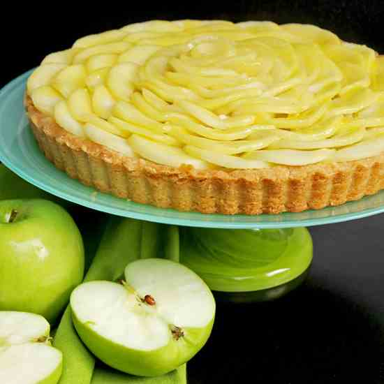 apple frangipane tart