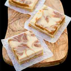 Caramel Cheesecake Bars