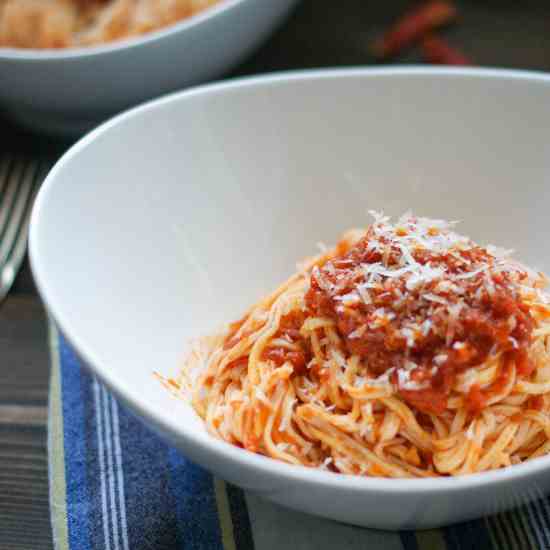 Homemade Spaghetti al Sugo