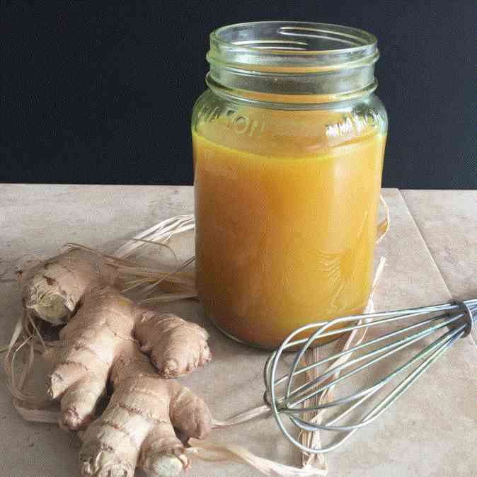 Hot Spiced Vegan Turmeric Latte