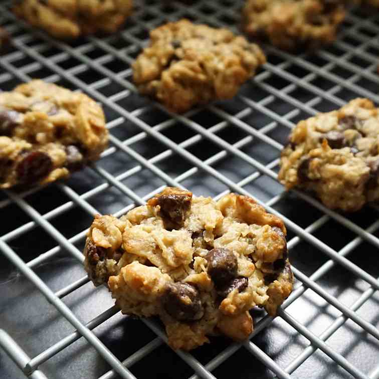 Trail mix cookies