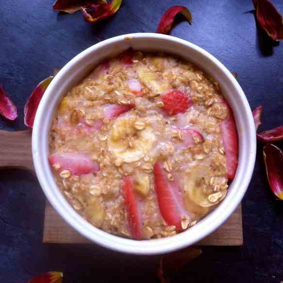 Strawberry Banana Baked Porridge