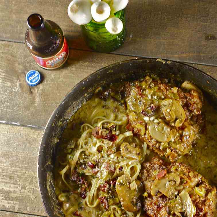 Jockamo Chicken with Fettuccine 